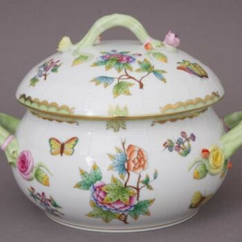 Soup tureen, branch knob - Queen Victoria