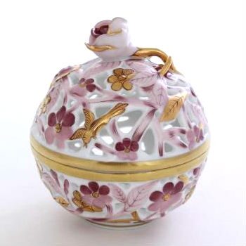 Bonbon, Open-work, Rose Knob