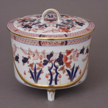 Biscuit box, branch knob - Canton
