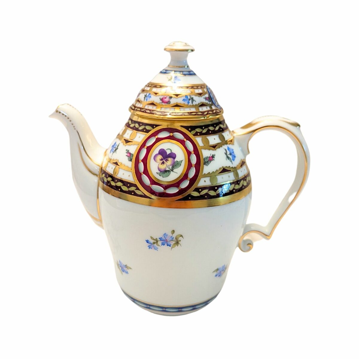 Herend-Porcelain-Eglantine-EGA-Coffeepot-button-knob-1