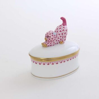 fancy-boxstretching-cat-finial-fishnet-pink