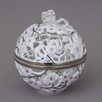 Bonbon,  open-work, rose knob - Platinum Purple