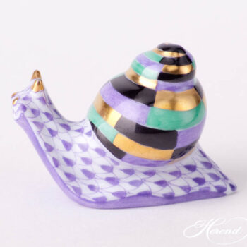 Baby Snail - Fishnet Purple - Lilac Small Snail is painted in Vieux Herend (VHL) Lilac Fish scale design.