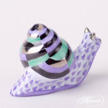 Small Snail is painted in Vieux Herend (VHL) Lilac / Purple Fish scale and Platinum design.