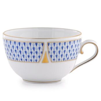 Teacup and Saucer - Art Deco Fishnet Blue Herend's new decor decorated with classic Herend Fishnet's Art Decor version designed in 2019. The legend is reborn! Available in Dinner sets, tea sets and coffee sets.