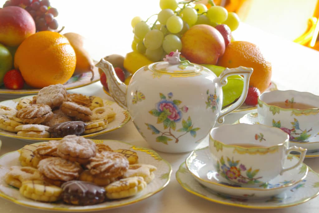 Herend VBo Queen Victoria Tea SEt