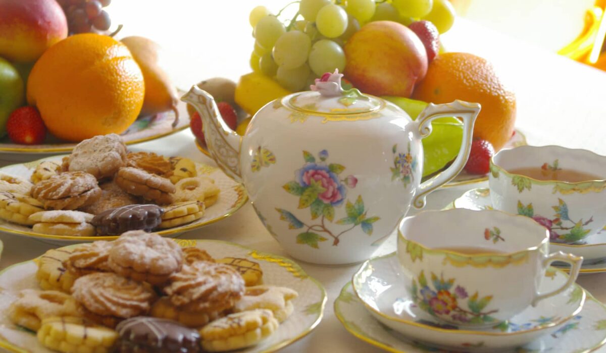 Herend VBo Queen Victoria Tea SEt