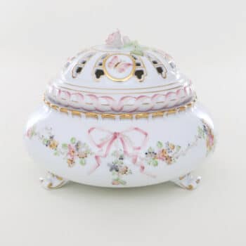 Herend-Bonbon-Open-Work-Lid-Ribbon-Butterfly-06196-0-91-E-524