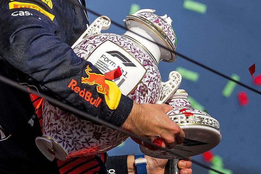 Herend-Porcelain-Formula-One-Hungarian-Grand-Prix-Trophy-4